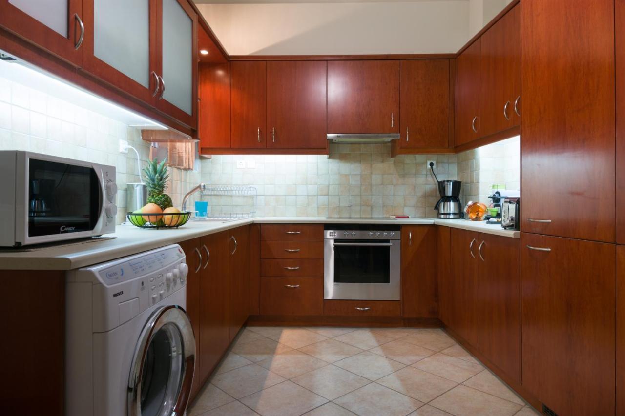 Straight To The Lake View Apartments Agios Nikolaos Esterno foto